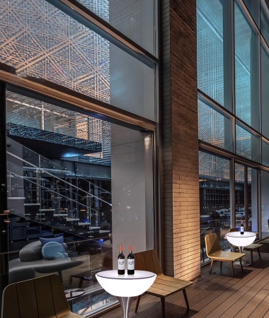 Комплект светящейся мебели Стол+2 стула V4 Комплект светящейся мебели Стол+2 стула V4